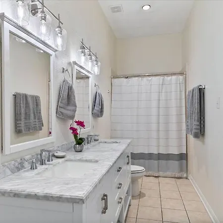 Lucky House - Tranquility In The Middle Of Houston - Tv In Every Room - 300 M2 Exterior photo